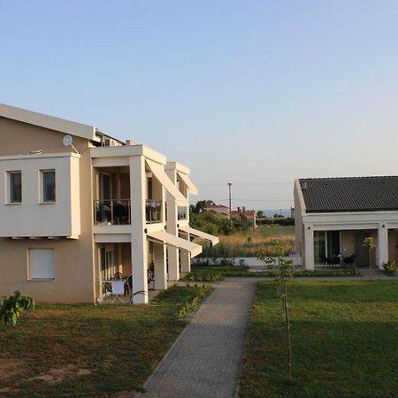 Bianco Mare Studios-Apartments Kalyves Polygyrou Eksteriør bilde